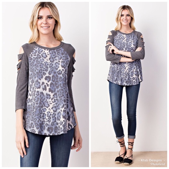 🥰LAST 1! Blue/Charcoal Animal Print Ladder Top! - Picture 6 of 8